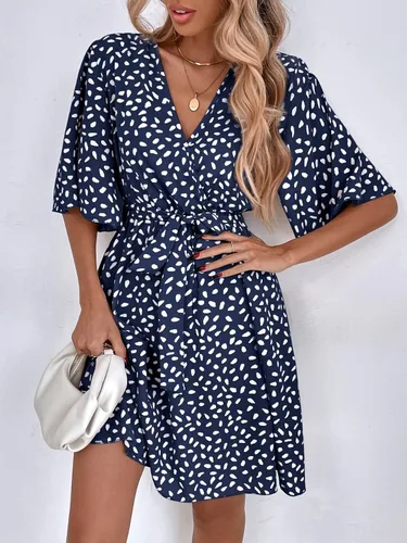 Vista 5 de OYOANGLE Vestido acampanado con cinturón y manga corta con volantes y cuello en V para mujer