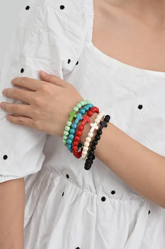 Vista 5 de Pulseras de cruz de cuentas de 0.315in para mujeres y hombres, pulsera elástica de oración para niños y niñas, regalos de cruz de amistad