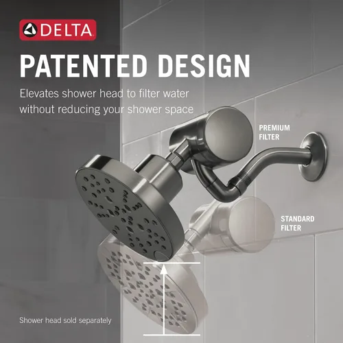 Vista 4 de Accesorio de Filtro de Ducha Premium Delta Faucet Clarifi con Filtro, Filtro de Ducha para Agua Dura, Filtro de Cabezal de Ducha, Negro Acero