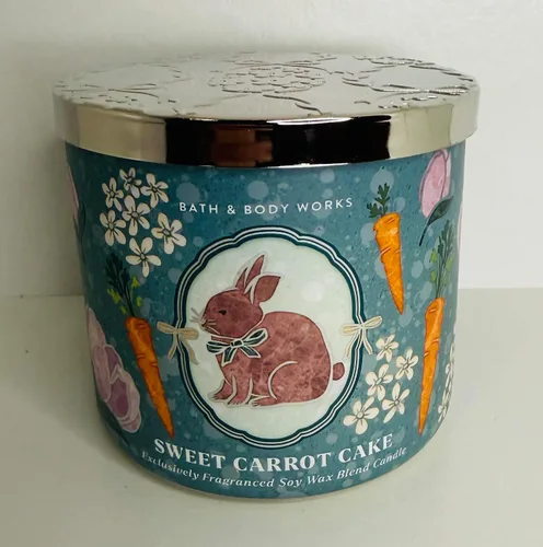 Vista 2 de Bath & Body Works Vela de 3 mechas de pastel de zanahoria dulce