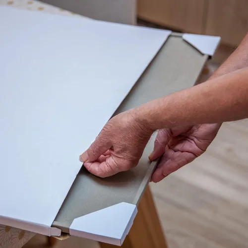 Vista 6 de Jigthings Jigboard 1500 - Tablero de rompecabezas para rompecabezas de hasta 36" x 26". Tablero sólido con borde elevado para la mayoría