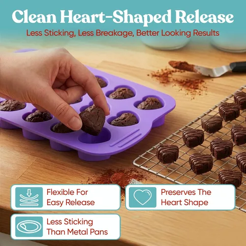 Vista 5 de Bakerpan Paquete de 3 mini moldes de silicona en forma de corazón para chocolate, dulces, gomitas, cubitos de hielo, gelatina y trufas