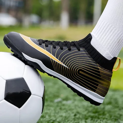Vista 3 de WCXTY Tacos de fútbol para niños, zapatos de fútbol casuales de caña alta, cómodos y transpirables, zapatos de fútbol para niños, antideslizantes