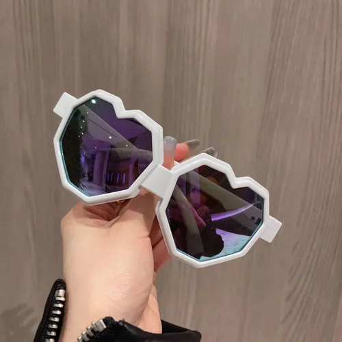 Vista 4 de Gafas de sol Y2K con forma de corazón de moda 2023 de una pieza para mujer, gafas de sol de gran tamaño para hombre