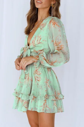 Vista 5 de PRETTYGARDEN Vestido corto acampanado para mujer con nudo frontal manga larga cuello en V escalonado con volantes mini vestidos de patinadora
