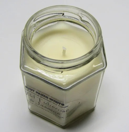 Vista 2 de Just Makes Scents - Vela de soja mezclada con aroma Wild Tuberose & Jasmine (8 onzas)