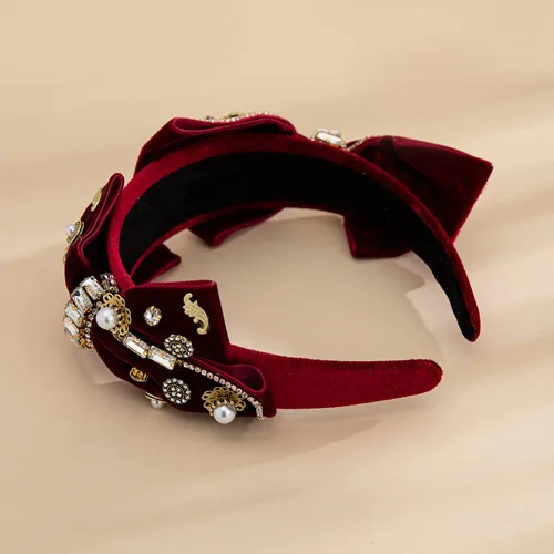 Vista 6 de YARN & INK Cintas para el cabello de mujer con perlas barrocas de terciopelo y lazo de strass, estilo retro vintage hecho a mano, elegante accesorio