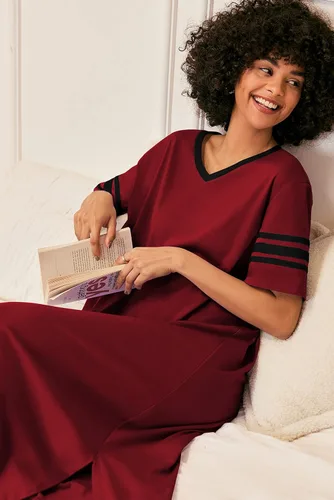 Vista 3 de Ekouaer Camisón largo con cuello en V para mujer, ropa de dormir de gran tamaño, vestido de dormir suelto S-4XL
