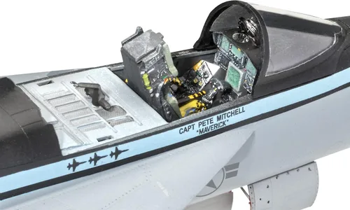Vista 3 de Revell Super Hornet F/A-18 de Maverick