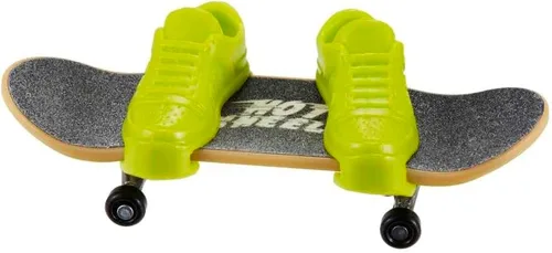 Vista 4 de Hot Wheels Skate Board 4 Shoe 4 Toy Vehicle para niños a partir de 5 años