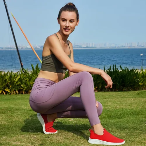 Vista 4 de TIOSEBON Tenis para caminar para mujer, tenis de punto sin cordones, cómodos tenis de malla