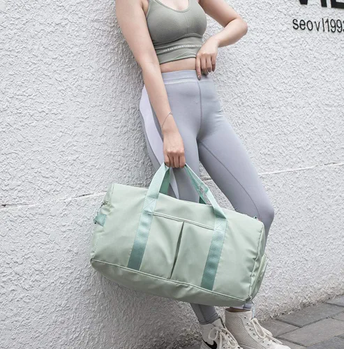 Vista 8 de KARRESLY Bolsa de gimnasio deportiva para mujeres u hombres, bolsa de viaje con bolsillo húmedo y compartimento para zapatos para entrenamiento