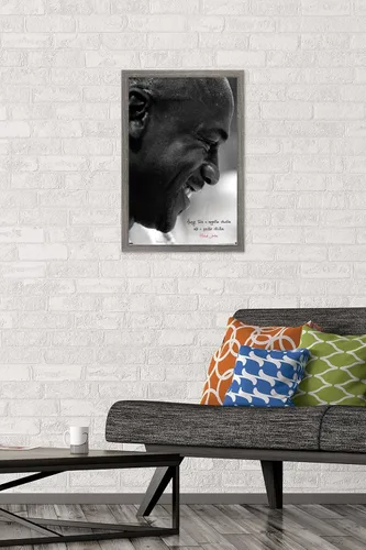 Vista 2 de Trends International Michael Jordan - Póster de pared siempre positivo, 22.4 pulgadas de largo x 14.7 pulgadas, versión enmarcada en madera