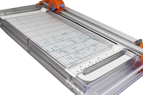 Vista 4 de ChromaLabel Cinta métrica adhesiva de 12 pulgadas, cinta métrica plana para carpintería, oficina y regla escolar, cinta métrica blanca