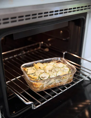 Vista 3 de Curver Smart Cook Contenedor de almacenamiento 2,3 L, L x W x H: 7.9 x 11.3 x 3.1 in, Rectangular, Sistema de Bloqueo Seguro, Apto para Nevera