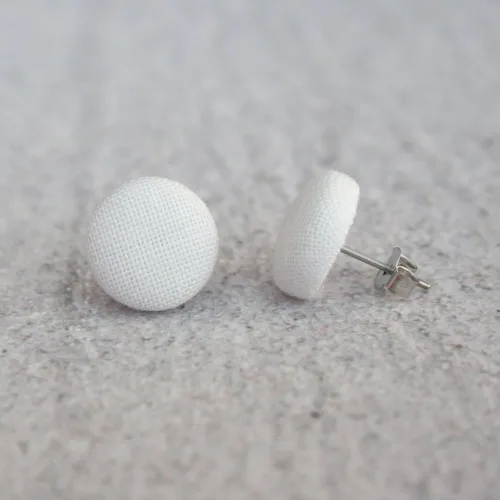 Vista 4 de Waffle Fabric Button Earrings
