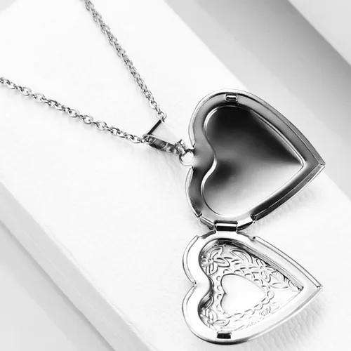 Vista 3 de Jude Jewelers Collar con colgante de acero inoxidable con forma de corazón y patrón floral estilo medallón para fiesta de cóctel, Metal, Circonia