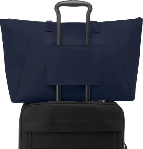 Vista 4 de TUMI Voyageur Just in Case Tote