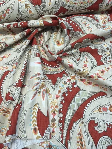 Vista 2 de P Kaufmann Paisley Pop Spice - Tela para tapicería de The Yard
