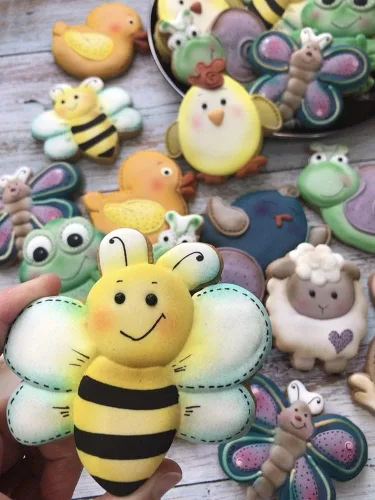 Vista 4 de LILIAO Animal Bee - Cortador de galletas de acero inoxidable
