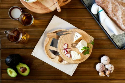 Vista 3 de Picnic TIME NFL Brie Cheese Board and Knife Set - Charcuterie Board Set - Wood Cutting Board