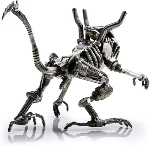 Vista 2 de KALIFANO Mini escultura de metal reciclado inspirada en xenomorfos hecha a mano con chatarra, arte de acero inspirado en alienígenas contra
