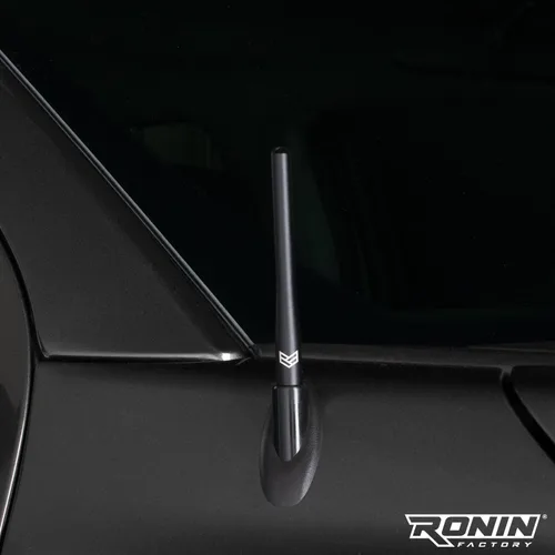 Vista 3 de RONIN FACTORY Antena de camión para Ford F150 F250 F350 Super Duty Raptor Bronco (21-23) Lightning Dodge RAM 1500 Accesorios - Antirrobo - Seguro