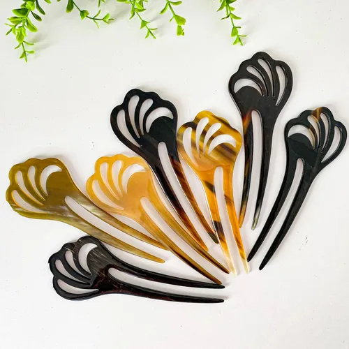 Vista 4 de Palillos para el pelo largo, palillo alisador de pelo natural de cuerno de búfalo, alfiler de 5.5 pulgadas, regalo para la madre, 1 unidad, flor