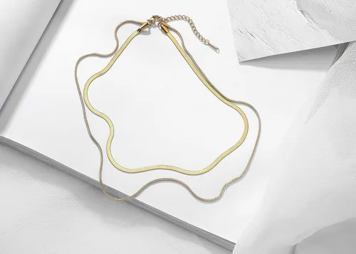 Vista 5 de Pencros Gargantilla delicada, collar de cadena de serpiente relleno de oro de 14 quilates, collar de espiga ajustable simple para mujer