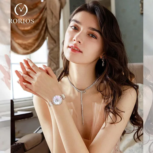 Vista 2 de RORIOS Reloj analógico de cuarzo impermeable para mujer, elegante reloj de pulsera de diamantes con esfera de madreperla y correa de cuero con flor
