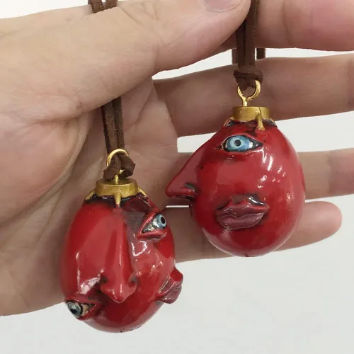 Vista 5 de The Egg Of The King Cosplay Pendant Necklace Behelit Haou No Tamago Necklace for Men Jewelry Set Gift for Fan (2Pcs Egg Necklaces)