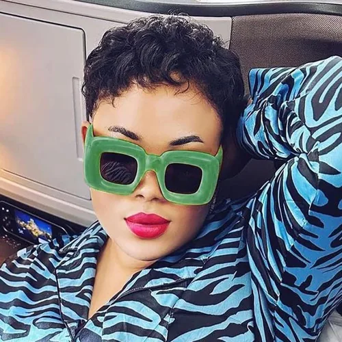 Vista 3 de Lindas gafas de sol cuadradas infladas para mujeres y hombres, lentes gruesos de color caramelo, Y2K Hip Hop Punk sombras