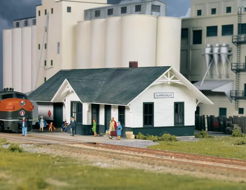 Vista 6 de Walthers Cornerstone Tren de depósito estilo misión ladrillo