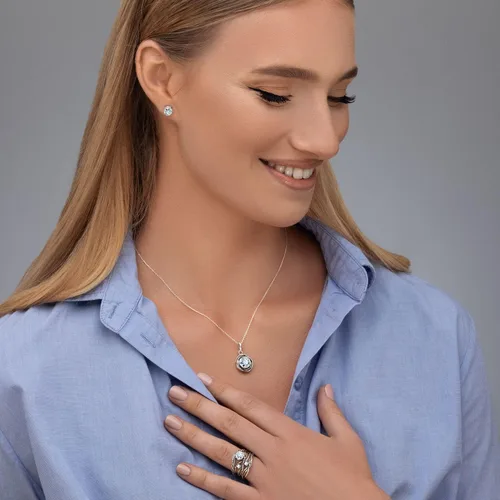 Vista 4 de JEAN RACHEL JEWELRY Anillo de plata de ley 925 con circonita cúbica transparente blanca, hipoalergénico, sin níquel ni plomo, colección de diseñador