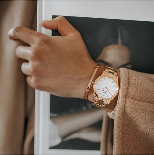 Vista 2 de Daniel Wellington Iconic Link Reloj pulsera de eslabones de oro rosa o plata