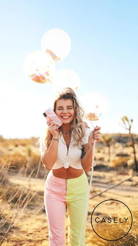 Vista 3 de Carcasa Casely para iPhone XR *Solo Buenas Vibraciones* Impresión de Festival Diseño Clásico Ultradelgado