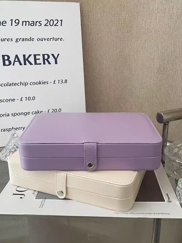 Vista 6 de Joyero organizador para viajes, joyería de piel sintética para niñas, organizador de joyas para aretes, collares, anillos, relojes, bodas
