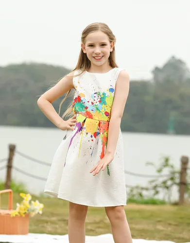 Vista 4 de Vestido informal de verano 21KIDS con estampado creativo artístico multicolor tallas 6-12