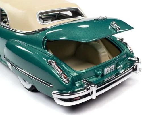 Vista 3 de 1947 Cadillac Series 62 Soft Top, Verde - AW315-1/18 Escala Diecast Car