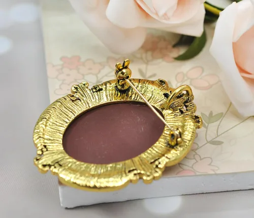 Vista 7 de Gyn&Joy Broche de cristal transparente con colgante de camafeo victoriano