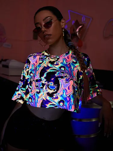 Vista 3 de Floerns Camisetas cortas de manga corta con cuello redondo y reflejantes para mujer