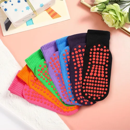 Vista 7 de 7 pares de calcetines antideslizantes para niños y niñas pequeños