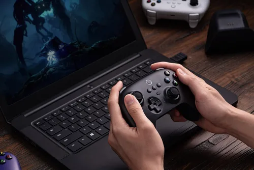 Vista 8 de 8Bitdo Ultimate 2.4G Wireless Controller, Hall Effect Joystick Update, Gaming Controller with Charging Dock for PC, Android, Steam Deck & Apple