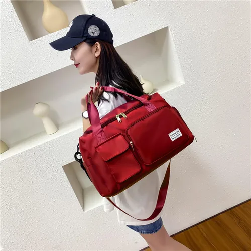 Vista 131 de Pequeña bolsa de gimnasio para mujer, bolsa de viaje con compartimento para zapatos