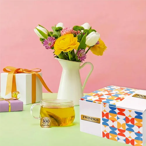 Vista 3 de Twinings Surtido de bolsas de té en caja de regalo, paquete variado (22 unidades), 22 sabores únicos para amantes del té: mujeres, hombres, parejas