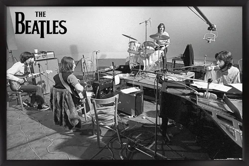 Vista 7 de The Beatles - Póster de pared de Let It Be Studio, 22.4 pulgadas de largo x 14.7 pulgadas de ancho, versión enmarcada de madera de granero