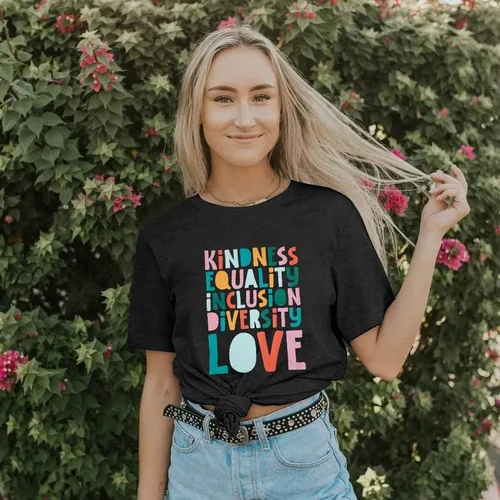Vista 5 de Camiseta con texto en inglés "Kindness Teacher" para mujer, camiseta de educación especial para profesores, vida y amor, camiseta inspiradora