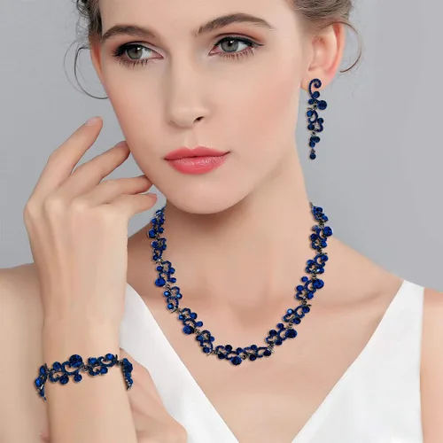 Vista 2 de EVER FAITH Conjunto de collar y aretes de cristal austriaco elegante para mujer