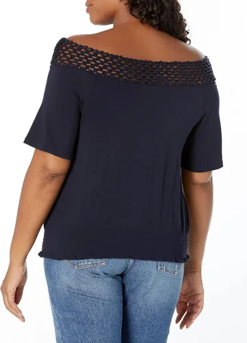 Vista 2 de Jessica Simpson Stefan - Top de encaje con hombros y dobladillo fruncido para mujer