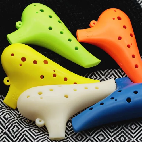 Vista 3 de Aestivate Instrumento Ocarina de plástico Ocarina 12 Agujeros Ocarina Alto C Instrumento Ocarina de 12 Agujeros Instrumento Fácil (naranja)